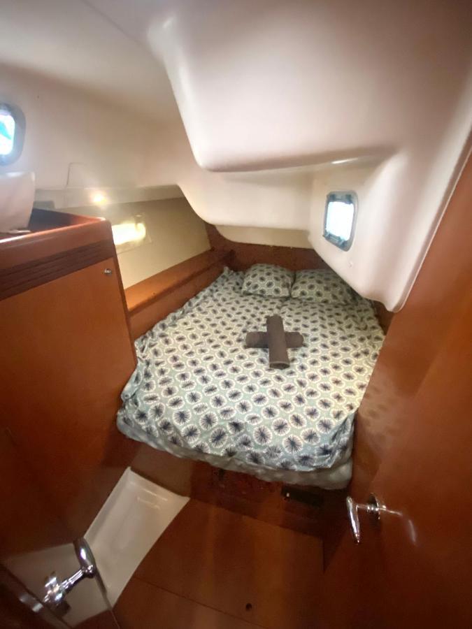Nuit Insolite Sur Un Voilier Linge Et Menage Inclus - Boat Paradise La Rochelle Ла-Рошель Экстерьер фото
